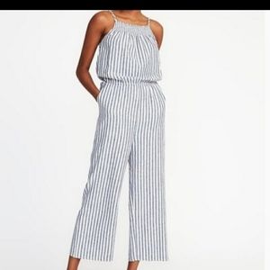 🎈3/$15 Old navy striped linen romper M